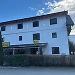 Guest house Seerestaurant & Hayat *