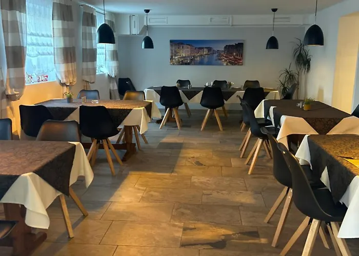 Seerestaurant & Hayat