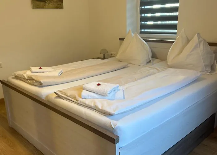 Seerestaurant & Hayat Steindorf am Ossiacher See